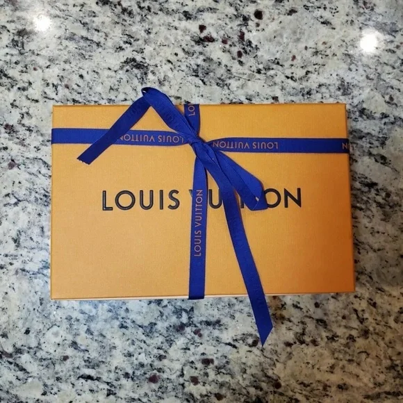 🎁 NEW Louis Vuitton Mini Pochette in Damier Ebene Made in France 🇫🇷 - Picture 11 of 12